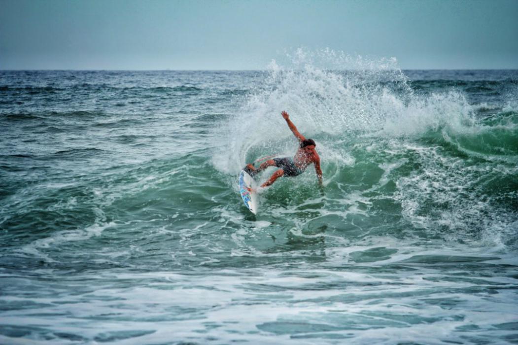 surfistas-nacionales-buscaran-este-fin-de-semana-clasificar-en-el-alas-latin-pro-2019